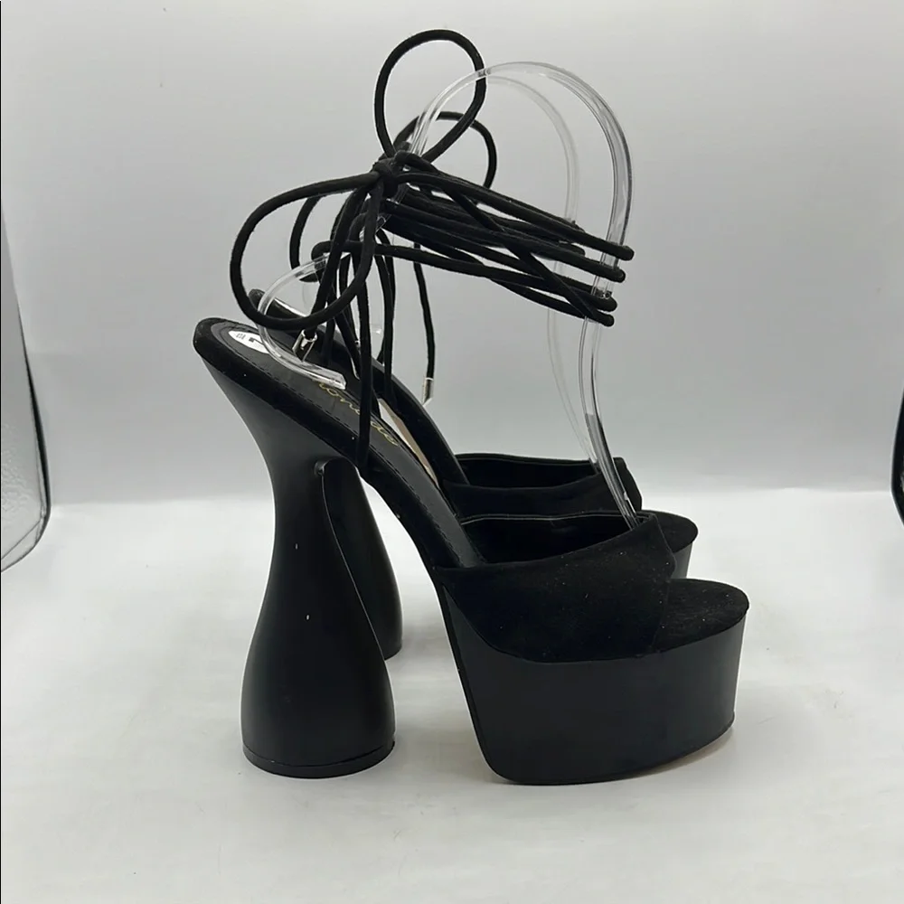 Lemonade Chic Black‎ Platform Sz 7 Sandals with Sculptural Heel NEW